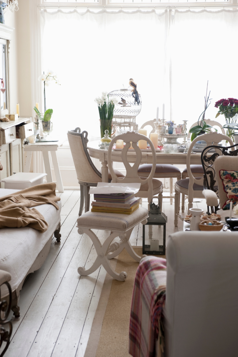 Decluttering Tips Just in Time for the Holidays.
